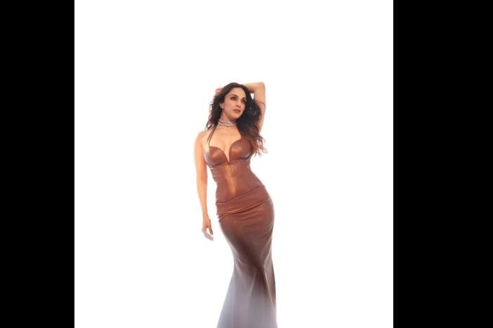 మెస్మరైజ్ చేస్తున్న కియారా